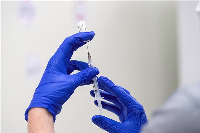 Health care workers at the University of Rochester Medical Center in received their first dose of the Pfizer-BioNTech COVID-19 vaccine on Dec. 14, 2020.